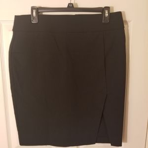 Pencil skirt with front split